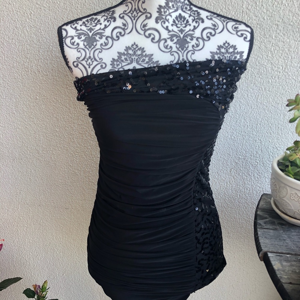Forever 21 Black Strapless With Sequences Dress 🖤
